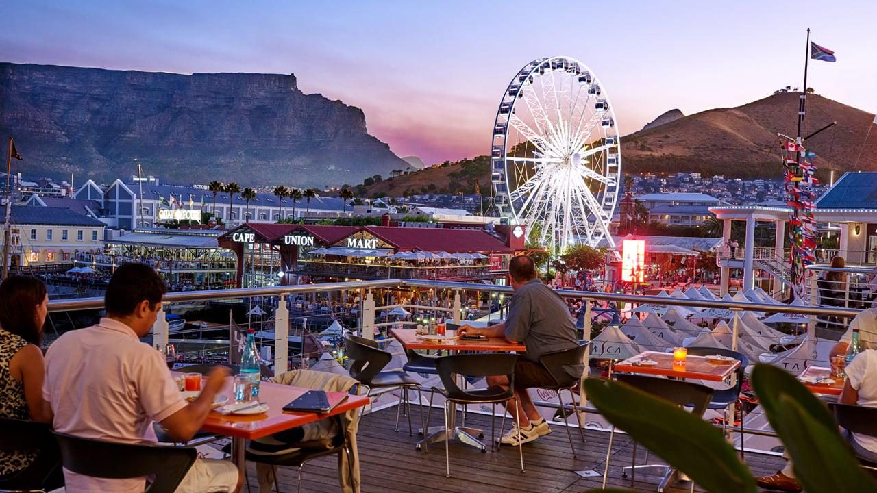 VA-waterfront-restaurant-with-table-mountain-and-cape-wheel